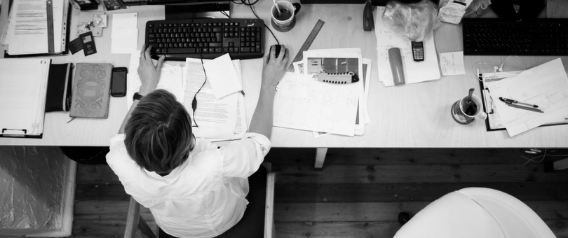 Cinco maneras de construir tu negocio sin renunciar a tu trabajo