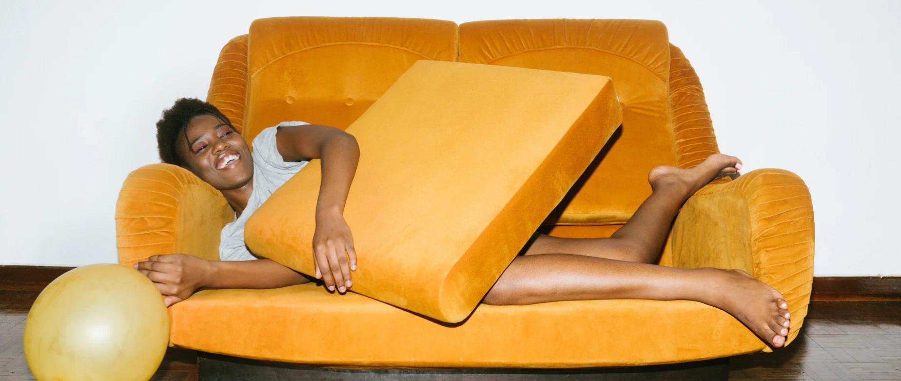 Cómo vender muebles online: la guía completa en 14 pasos (2025)
