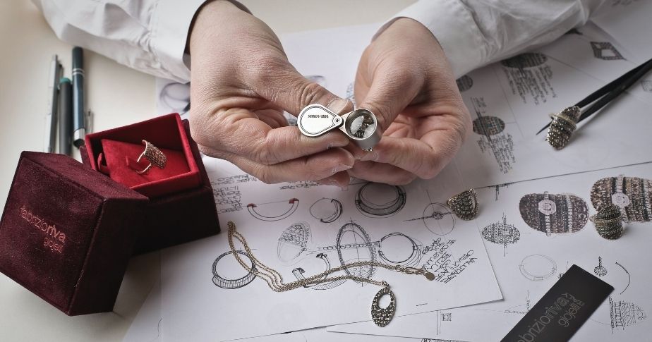 ¿Cómo vender joyas online? Guía en 6 sencillos pasos